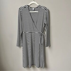 Old Navy Dress Women's Medium New NWT Black White Stripes Stretchy Jersey Knit